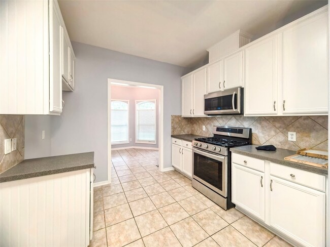 Building Photo - 15510 Fir Woods Ln