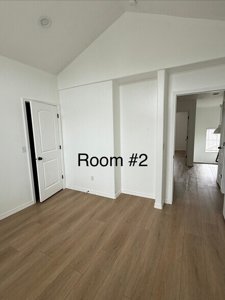 Building Photo - 597 E 1590 S