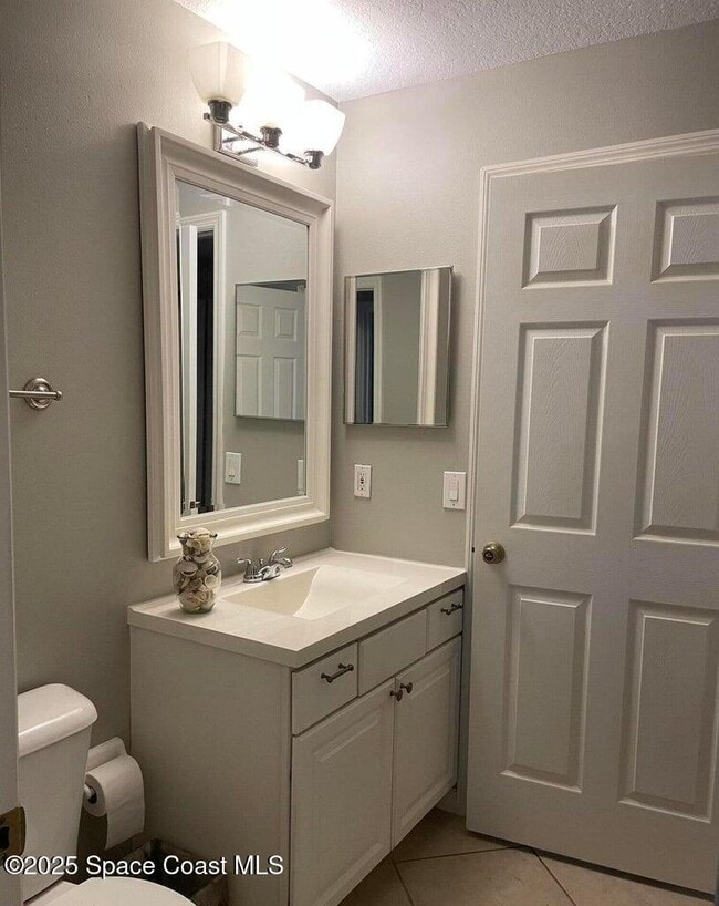 Building Photo - 750 Luminary Cir