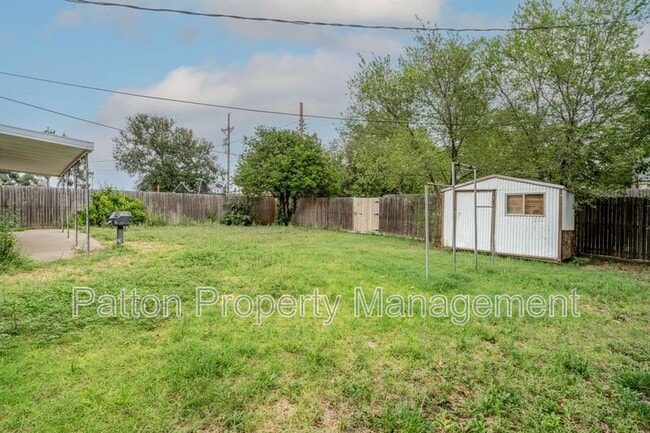 Building Photo - 1703 Pecos St