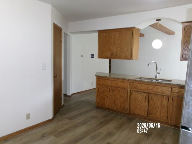 Building Photo - 18620 Midland Pl