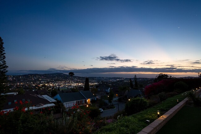 Building Photo - Mt. Helix Ranch Home with Views