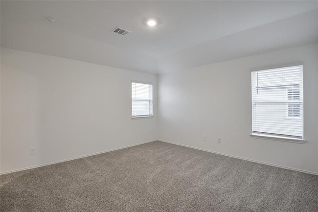 Building Photo - 1055 Llano Trl