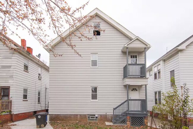 Building Photo - 1817 Mayview Ave