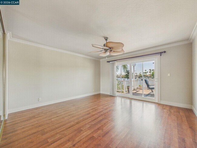 Building Photo - 4910 Cabrillo Point