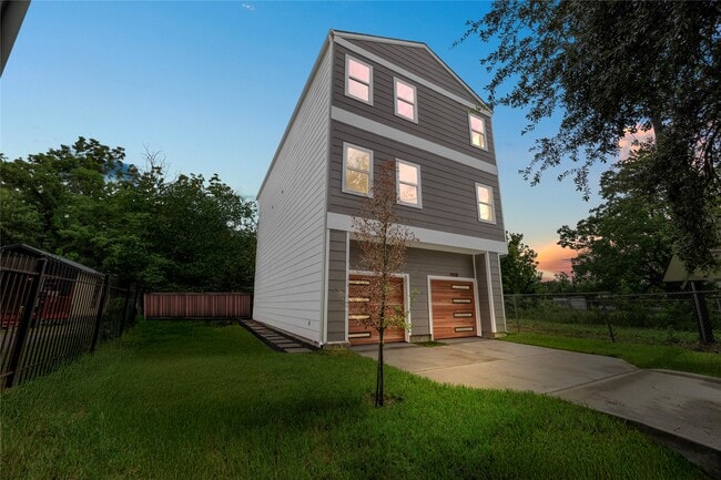 Primary Photo - 6804 Arabella St