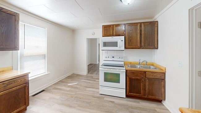 Primary Photo - 519 N 19th St