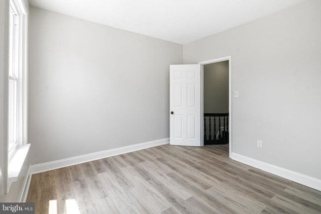 Building Photo - 3857 Wyalusing Ave