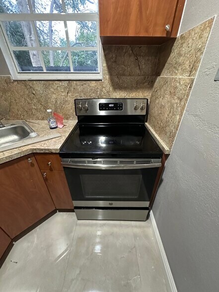 Building Photo - 759 NW 69th St