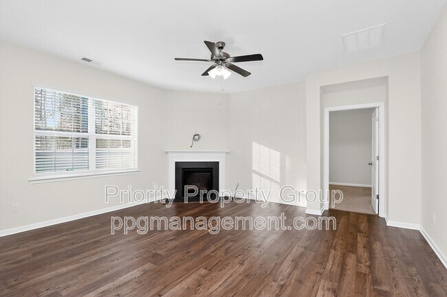 Building Photo - 2212 Apple Glen Ln