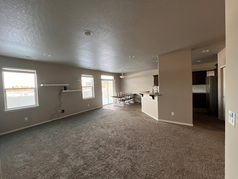 Building Photo - 5611 Zabo Rd