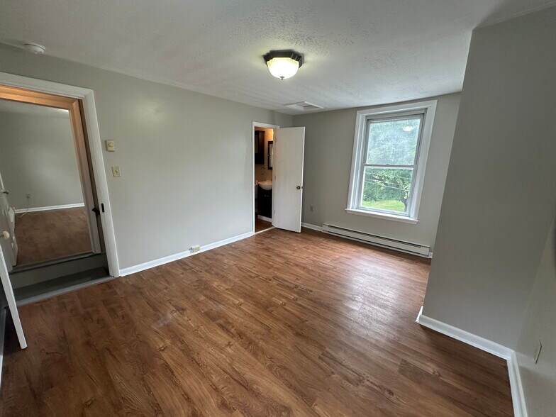 upstairs bedroom 2 - 407 W High St