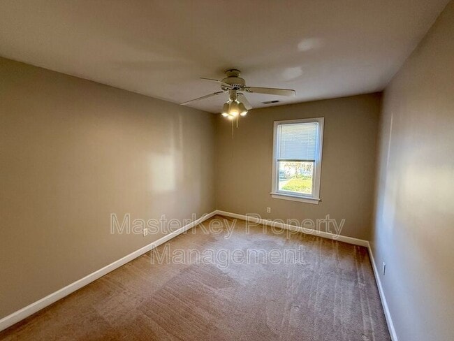 Building Photo - 306 Cary Pines Dr