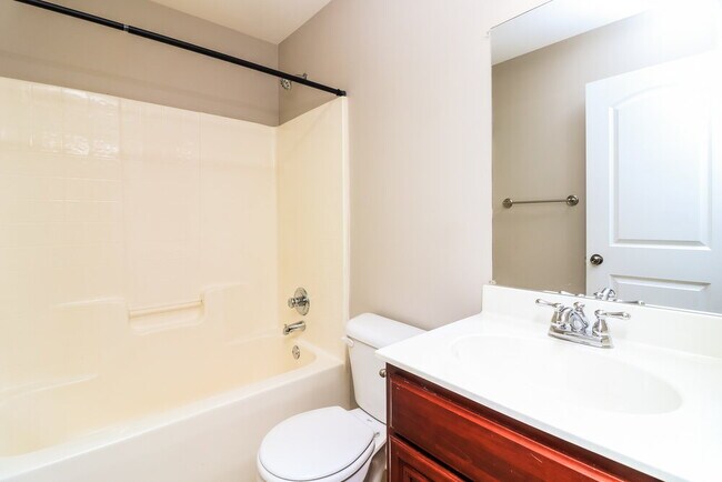 Building Photo - 113 Bethany Manor Dr