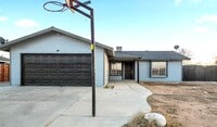 Building Photo - Available Now...Gorgeous Modern Updated Home!