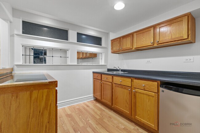 Building Photo - 312 Camargo Ct