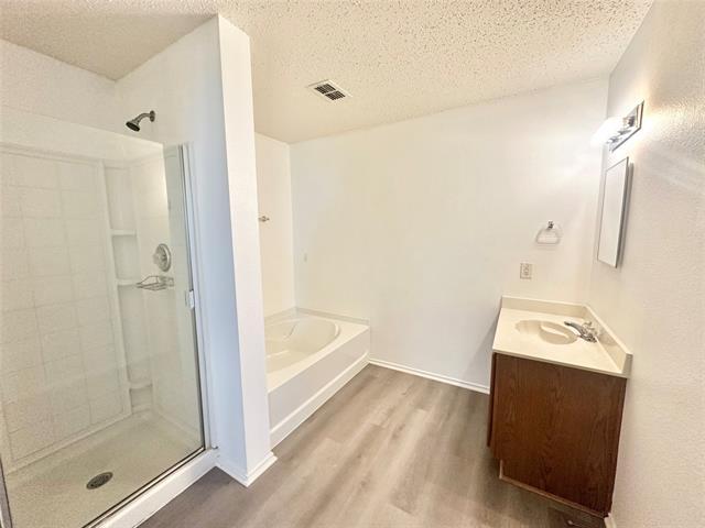 Building Photo - 16516 Cowboy Trail