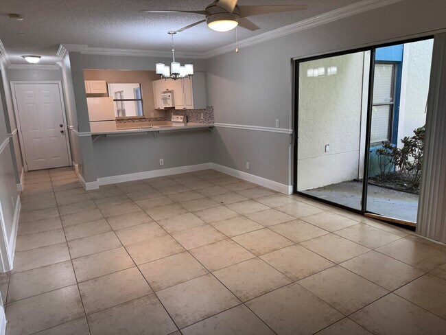 Building Photo - 1601 Windorah Way