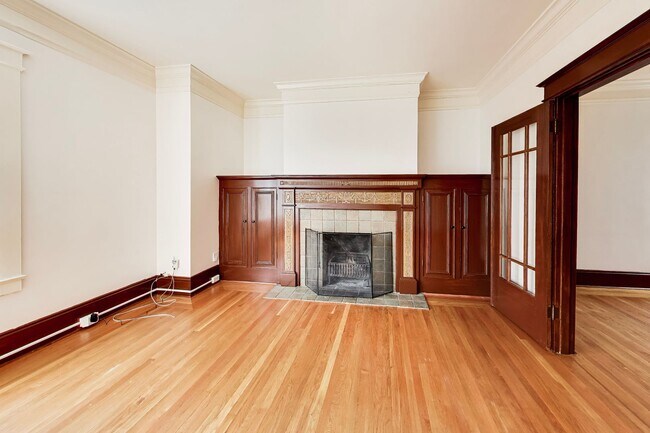 Building Photo - 623-625 8th Ave