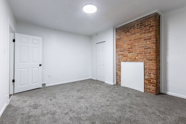 Building Photo - 1107 Arlington Ave