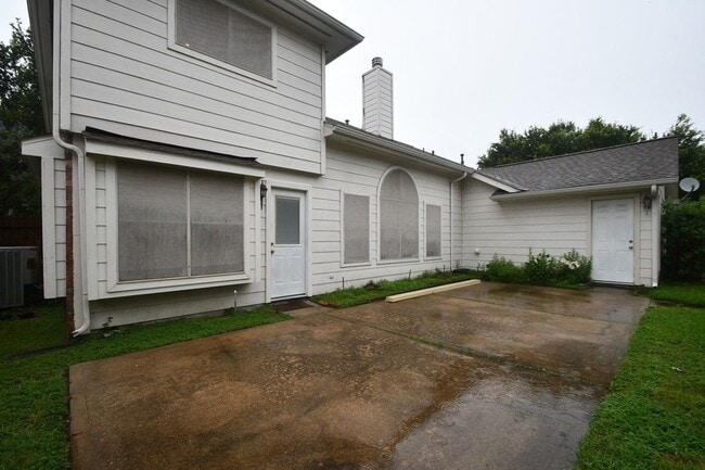 Building Photo - 10430 Sanibel Falls Ct