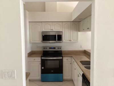 Building Photo - 1308 Monarch Cir