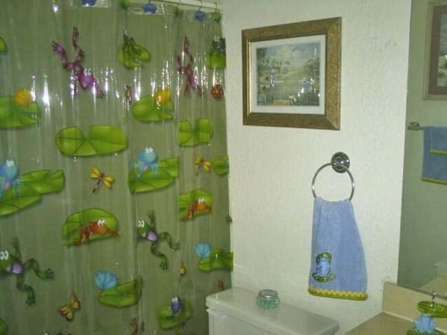 Building Photo - Great 3 Bdrm 2 Bath Home for Lease in Corinth, Tx