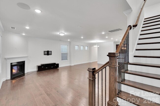 Building Photo - 11715 Clems Branch Dr