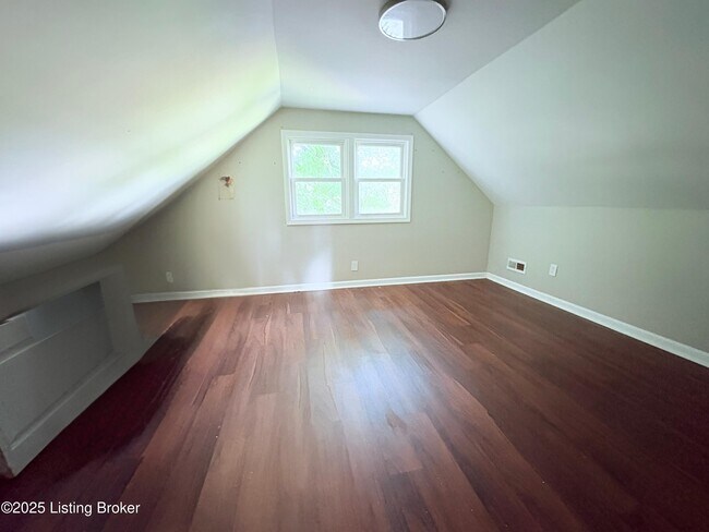 Building Photo - 5516 Brokers Tip Ln