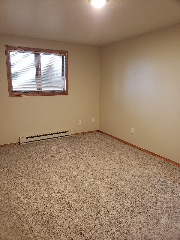 Building Photo - 107 Orchard Park Ln