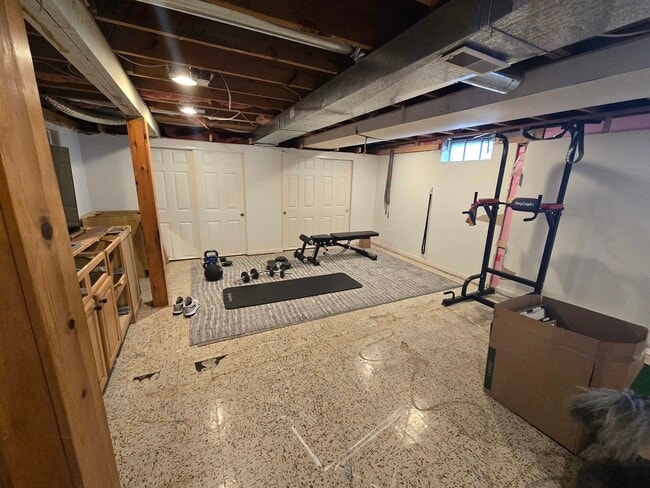 Building Photo - 1124 Somonauk St