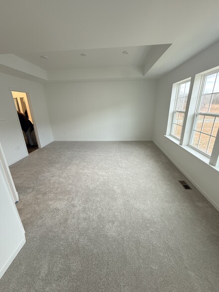 Building Photo - 620 Slick Terrace