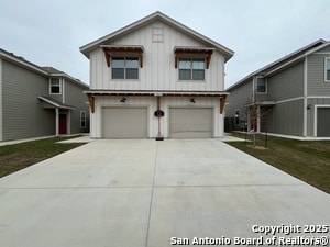 Building Photo - 13862 Enzo Gate