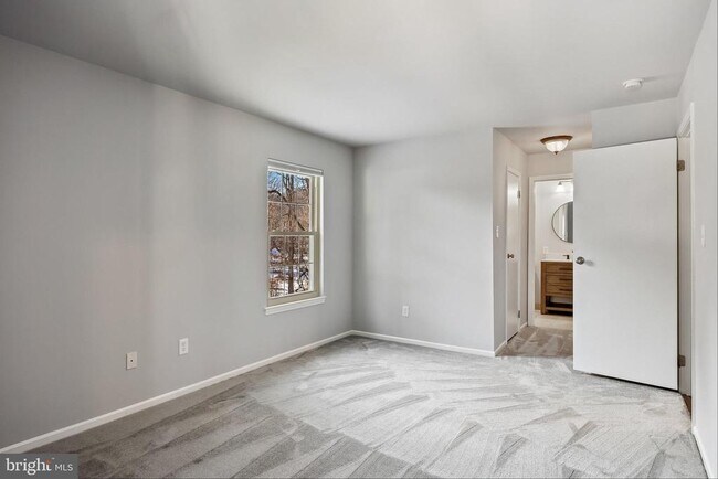 Building Photo - 321 Tavistock Rd