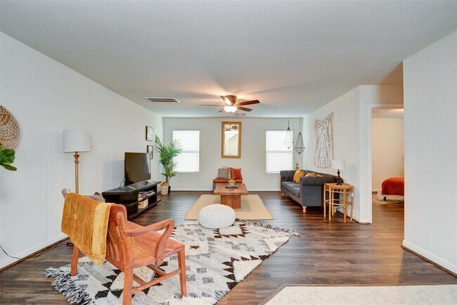 Building Photo - 6807 Alum Rock Ln