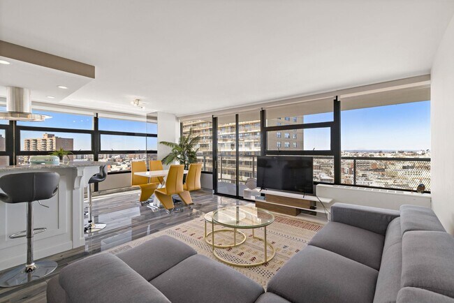 Building Photo - 6050 JFK Blvd E