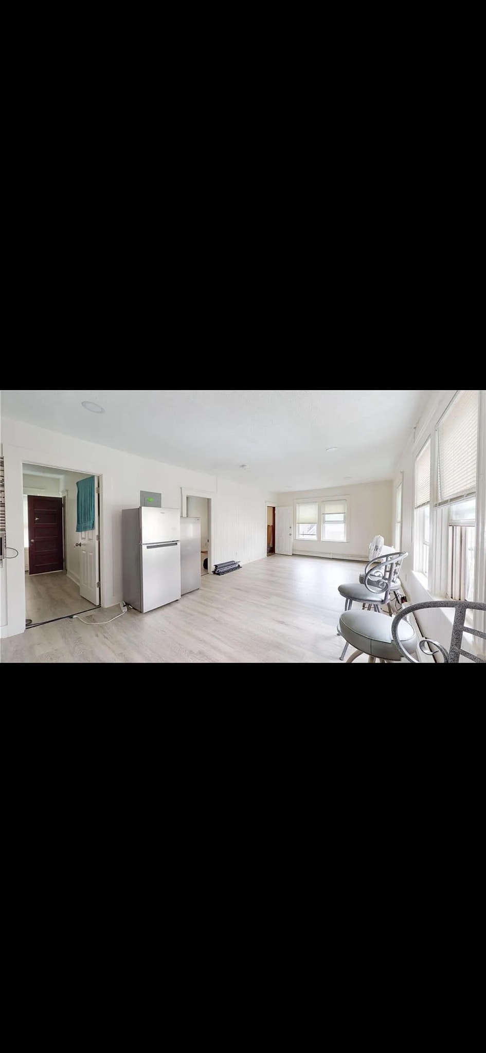 Building Photo - 163 Sabin St