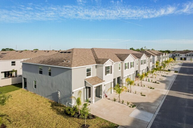 Building Photo - 11856 Mountain Retreat Ln