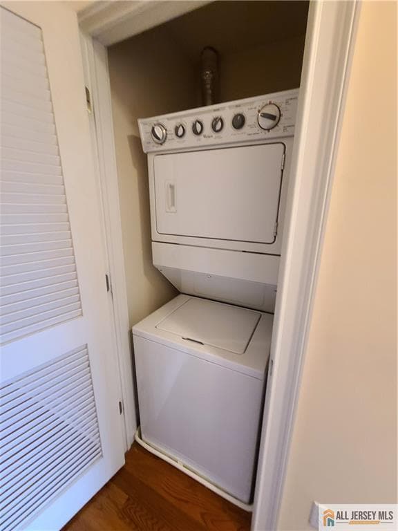 Building Photo - 459 Main St