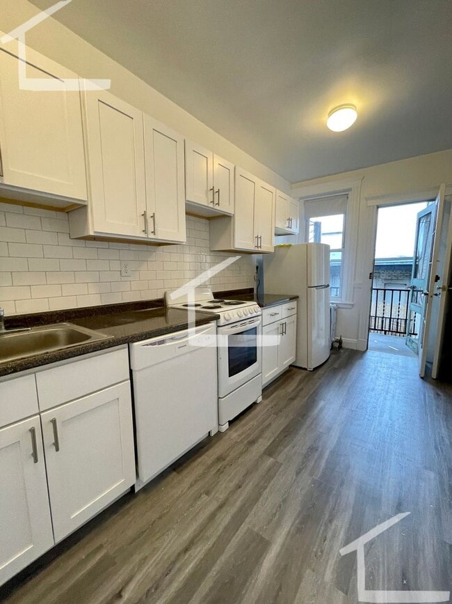 Building Photo - No Brokers Fee, No Security Deposit, Heat, Hot Water Included, Laundry on a Site