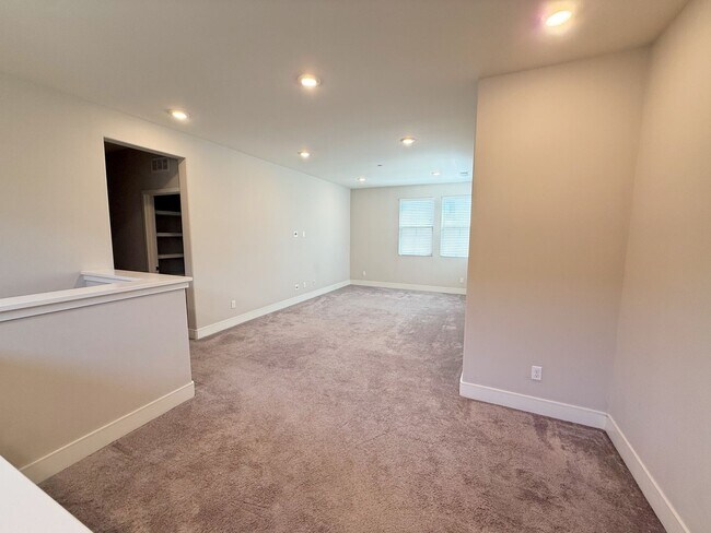 Building Photo - 6773 Solterra Vista Pkwy