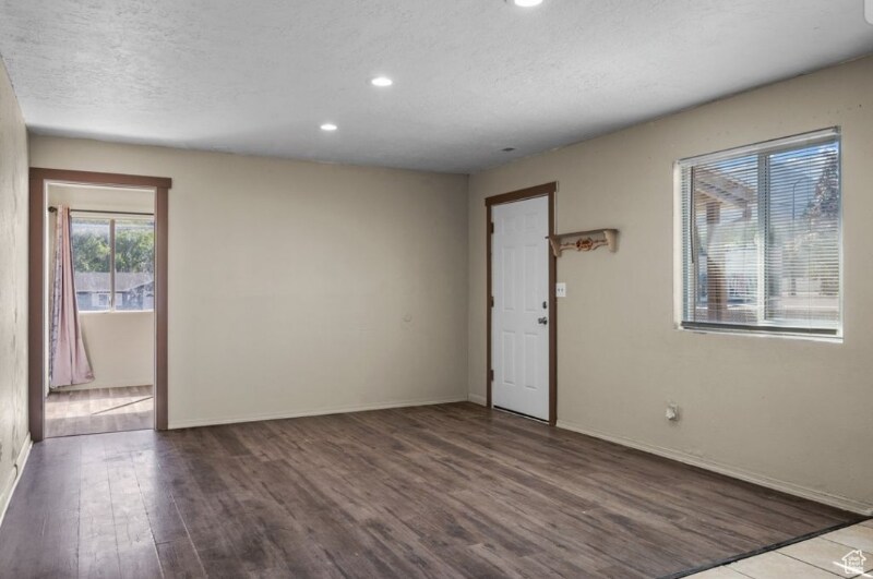 Building Photo - 57 N Center St