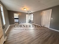 Building Photo - N 14th St Triplex