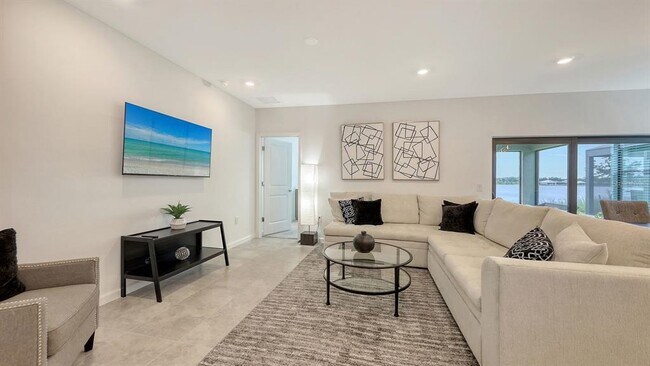 Building Photo - 6476 Silverstar Dr