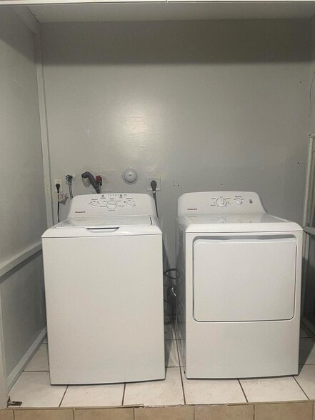 Building Photo - 6244 Seminole Ter