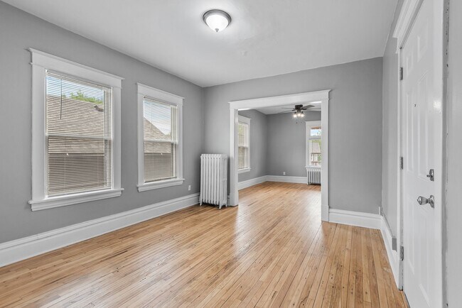 Building Photo - 211 Grotto St N