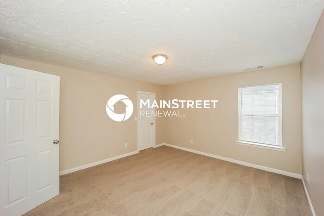 Building Photo - 4 Bedroom Pet-Friendly Home in Fairburn, GA with Main Street Renewal