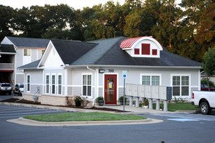 Building Photo - Little Creek Apartments