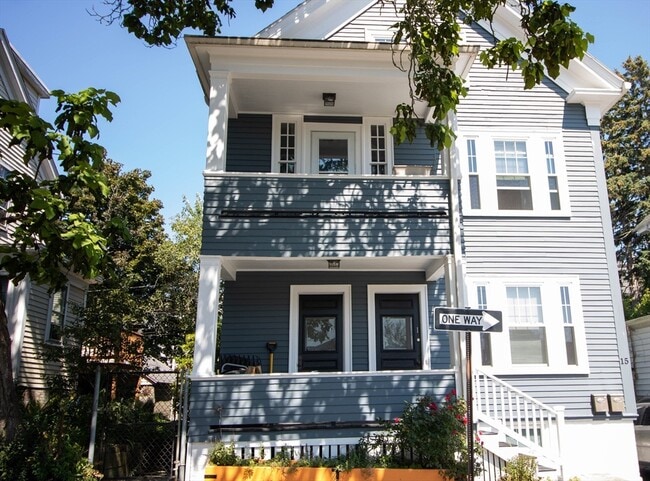 Primary Photo - 15 School St