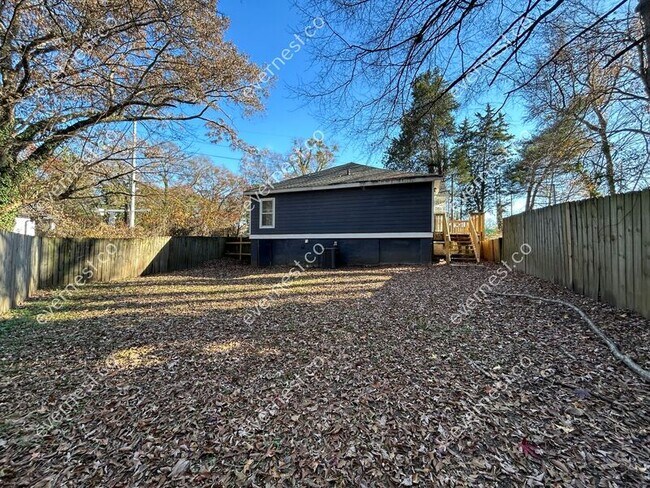 Building Photo - 1214 Bolton Rd NW